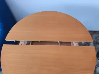 Mesa de comedor extensible de madera