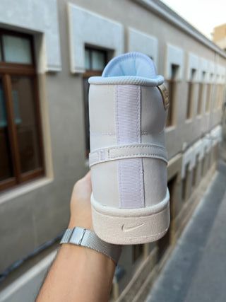 Nike Court Royale 2 Mid