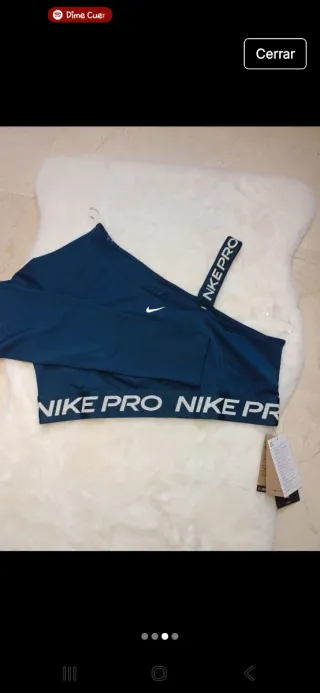 Top Nike Pro Talla XL con etiquetas