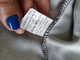 Falda elegante cuadros gris y blanco