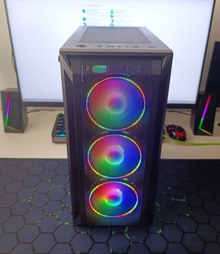 PC GAMING COMPLETAMENTE NUEVO - RX580 - 16GB