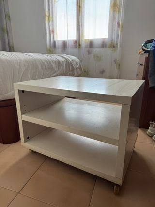 Mesita Auxiliar Blanca Ikea - mesita de noche