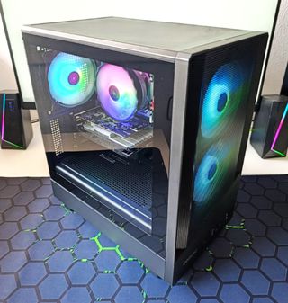 PC GAMING COMPLETAMENTE NUEVO - RX580 - 16GB