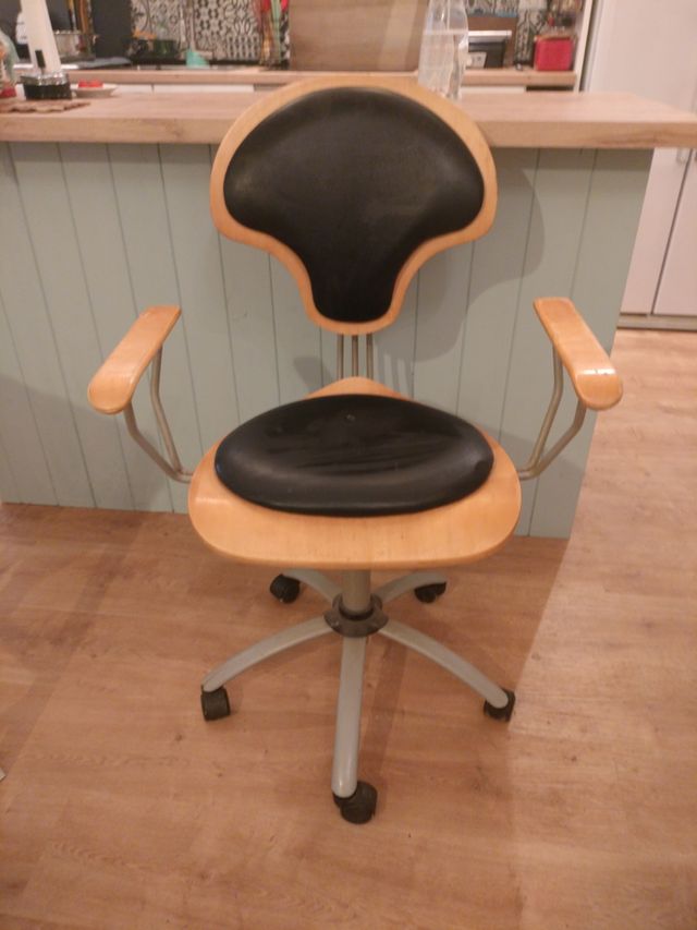 Silla de escritorio ergonómica