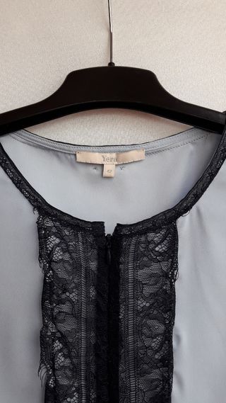 Blusa azul, El Corte Inglés.
