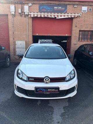 Volkswagen Golf GTI 35 2011