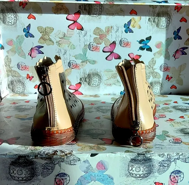 Botín troquelado beige Talla 41