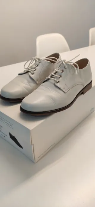 Zapatos blancos de 
comunión María Catalan talla 3