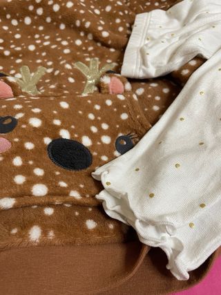 Chaqueta Bomber Zara T. 11-12 Años
Pijama T.12
