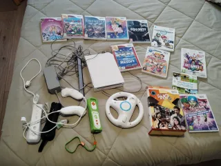 Consola Nintendo Wii + Volante y Juegos
