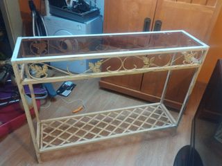 Consolle forgiata e vetro bianco rotto e smalto dorato