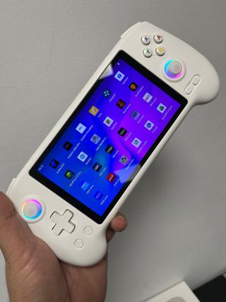Consola ANBERNIC RG557 Blanca