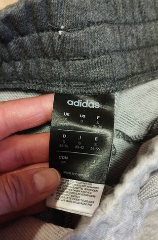 Pantalón corto Adidas gris y rosa talla S