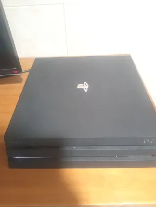 PlayStation 4 Pro 1TB Negra