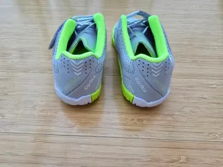 Botas de fútbol niño talla 34