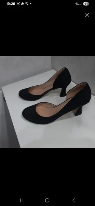 Zapatos de tacón negros