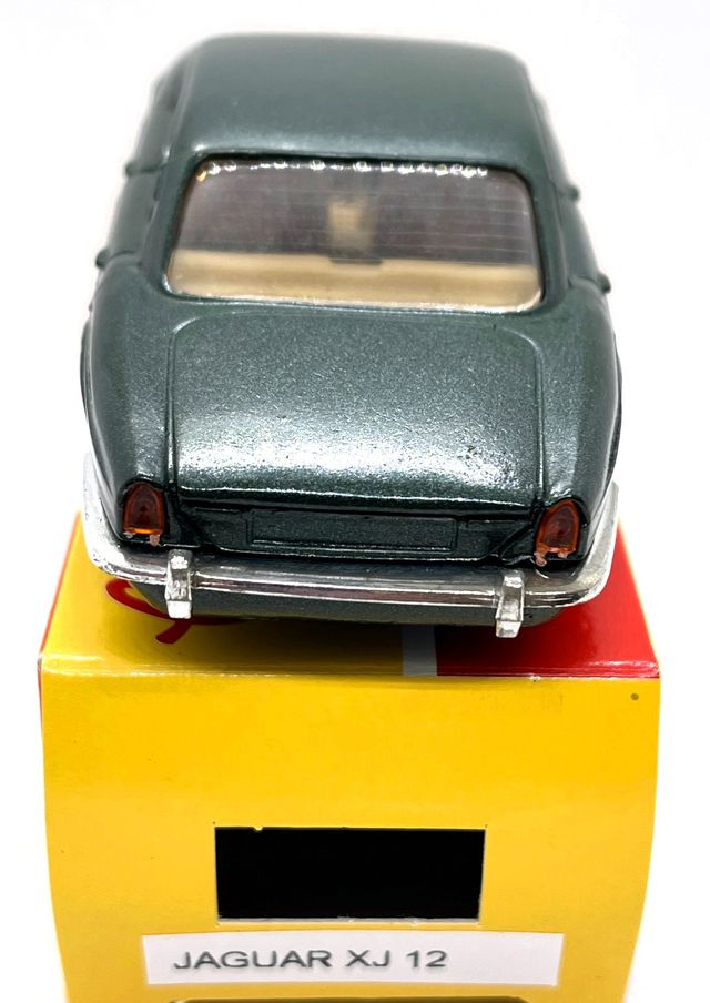 Coche antiguo esc. 1/43 Jaguar XJ12 Solido c/caja