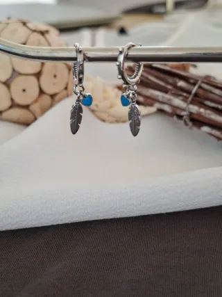 Pendientes plata pluma corazón azul