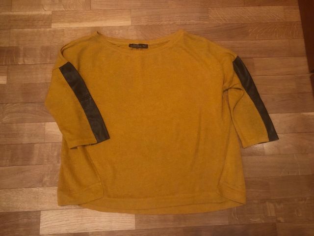 Lote 5 jerséis y camisetas de entretiempo.