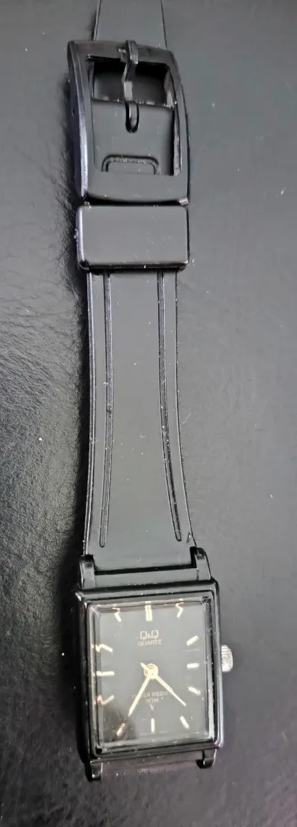 Reloj Q&Q Señora Cuarzo Negro