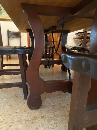 Conjunto Mesa y Sillas Castellanas
