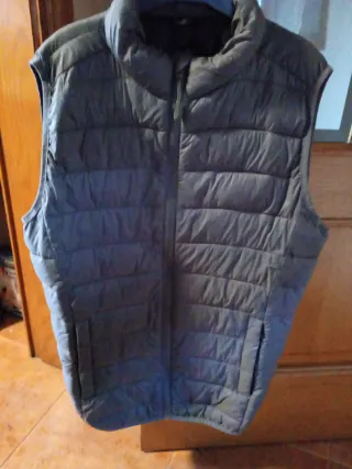 Chaleco acolchado gris talla S