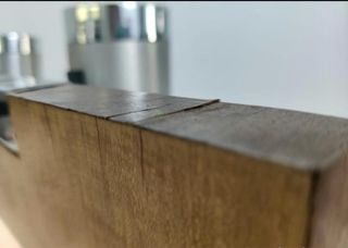 Lámpara Estiluz techo madera y cromo