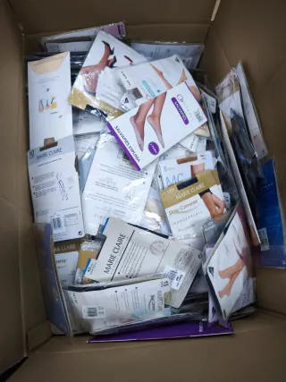 PIEZAS DE MEDIAS, CALCETINES Y PANTIMEDIAS