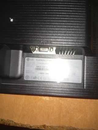 Pantalla LG Flatron L1719S para piezas