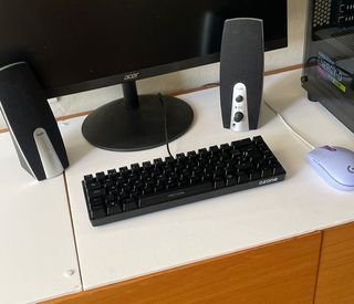 Ordenador+Monitor+Teclado y raton+Altavoces