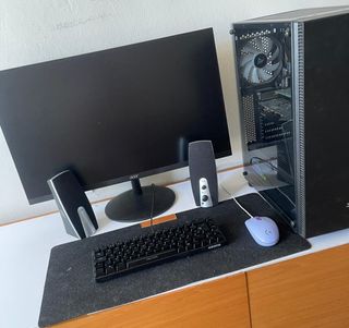 Ordenador+Monitor+Teclado y raton+Altavoces