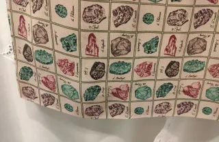 Vestido Nice Things beige estampado piedras