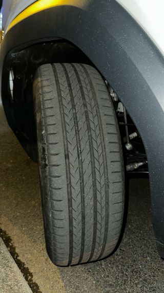 4 neumáticos Verano Continental 215/60R18 98H