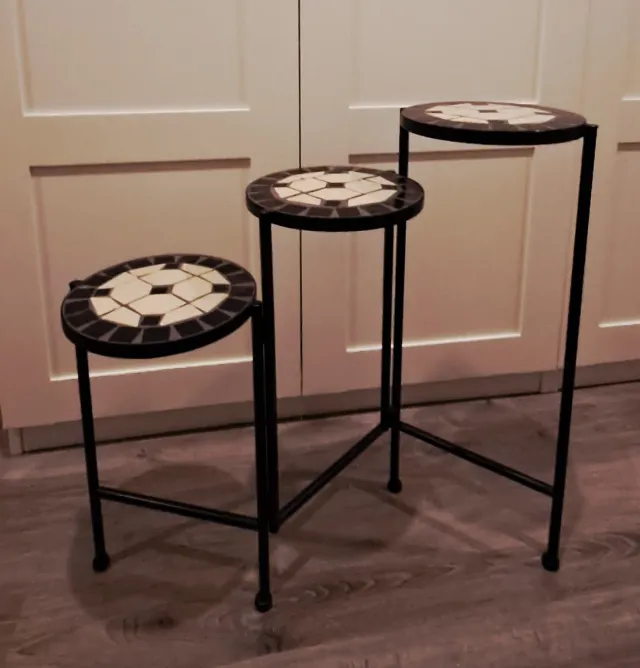 Estantería forja y mosaico