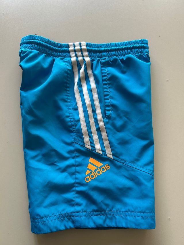 Pantalón corto deportivo de niño Adidas azul