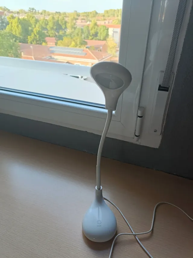 Lámpara LED de sobremesa flexible