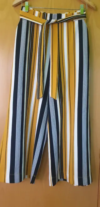 Pantalón palazzo rayas amarillo y negro