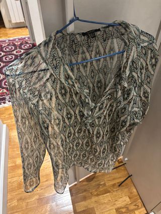 Camisa Massimo Dutti verde estampada Talla S