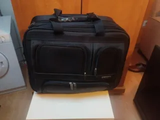 Maleta Samsonite con ruedas para PC