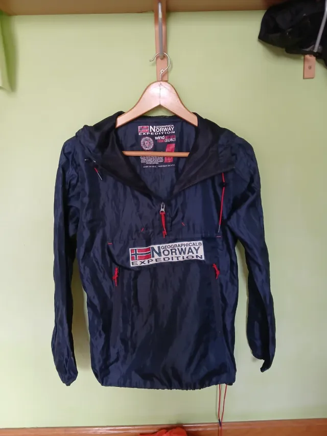 Cortavientos National Geographic Azul