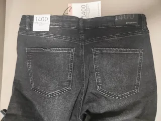 Pantalones vaqueros negros Stradivarius ,
