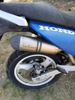 Honda Varadero XL 125 Moto Azul y Blanca año,2005
