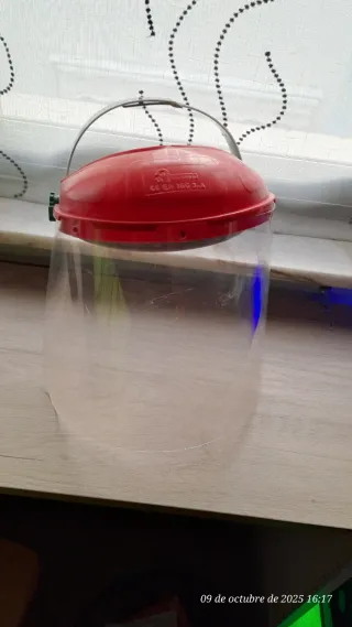 Careta Protectora Facial Roja