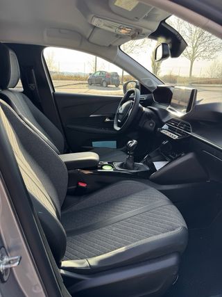 Peugeot 208 2024