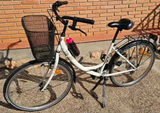 Bicicleta CITY 40 Blanca con Cesta y Portaequipaje