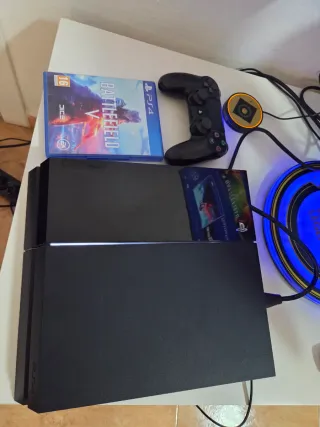Ps4 con videojuego y mando