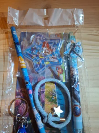 Pack azul de papelería: boli, lápiz, llavero Stitc