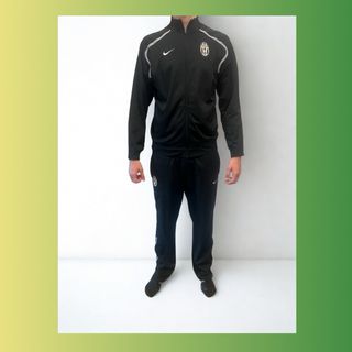 Conjunto Nike Juventus: 2 chaquetas y pantalón