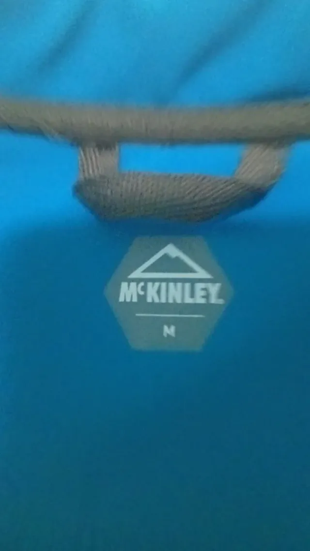 Chaqueta azul talla M pero equivale a L