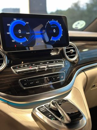 Mercedes-Benz Clase V250 BT 190CV AMG